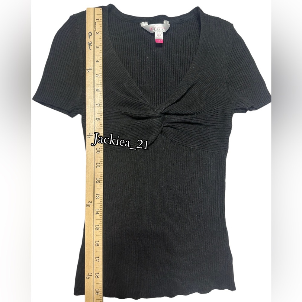 Black Ribbed V-Neck Top - Picture 2 of 7